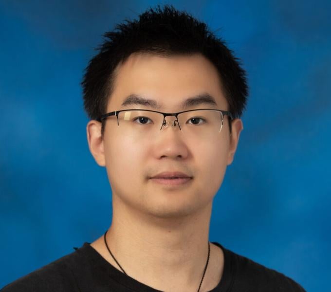 Headshot of Haihan Deng.